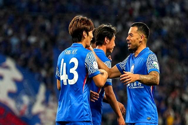 足协杯-路易斯戴帽吴曦3送助攻申花3-2淘汰海港进8强