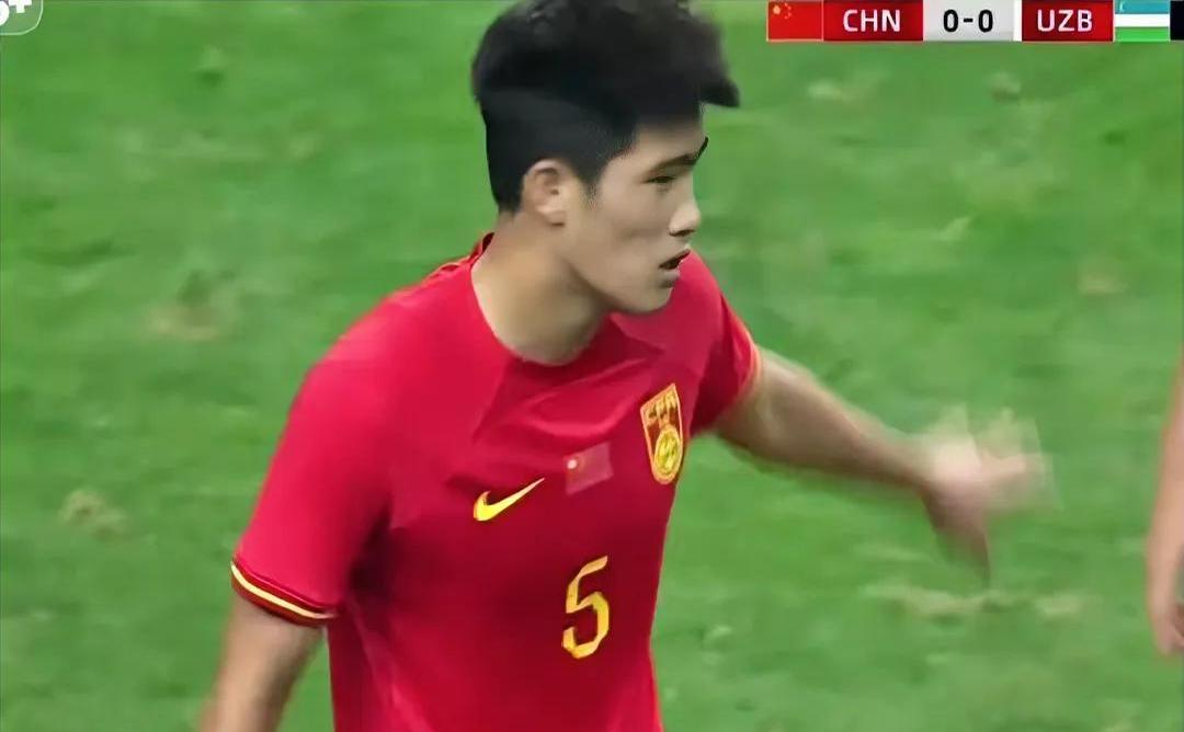 泰山B队新星彭啸两场轰四球！郑铮接班人横空出世的简单介绍