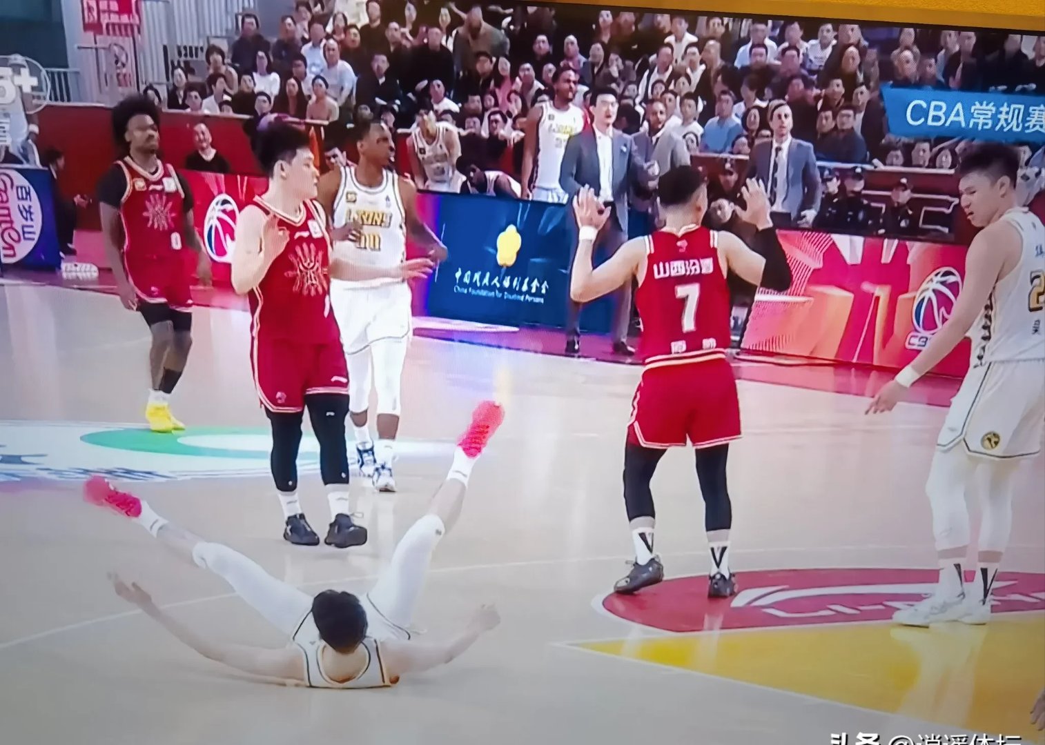 体育赛事中精彩对决的精彩瞬间